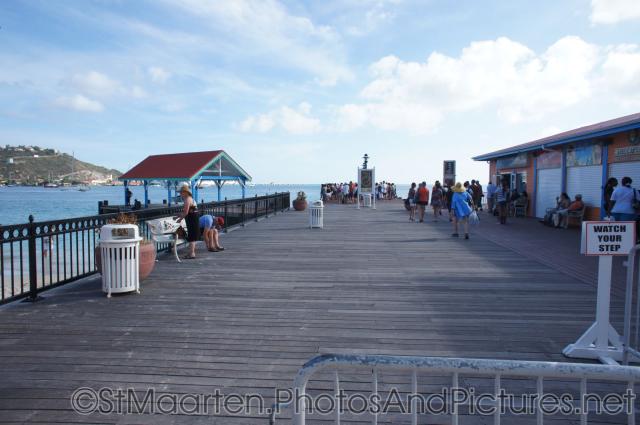 Captain Hodge Wharf pier in Philipsburg St Maarten.jpg