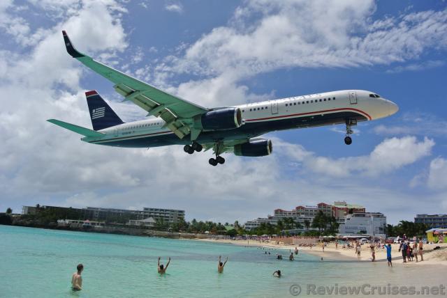 US Airways Boeing 737 N938UW Airplane flying over Maho Beach.jpg
