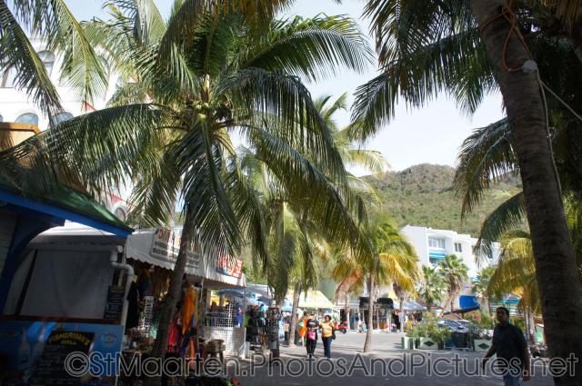 Street scene in downtown Philipsburg St Maarten.jpg
