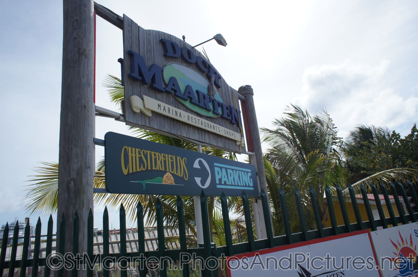 Dock Maarten in St Maarten.jpg
