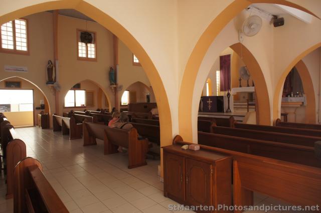 Inside St Martin of Tours Roman Catholic Church Philipsburg St Maarten.jpg

