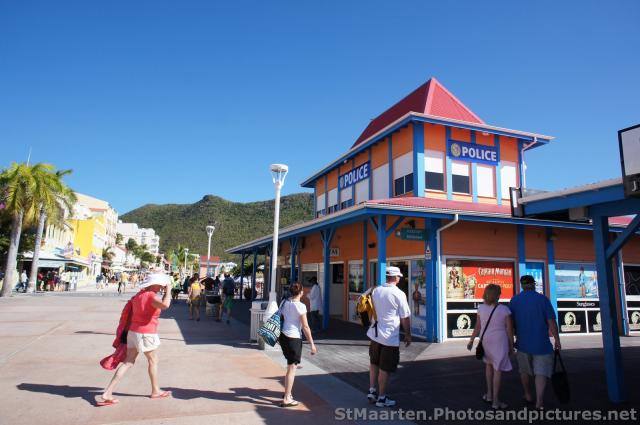 Police station for Philipsburg St Maarten.jpg