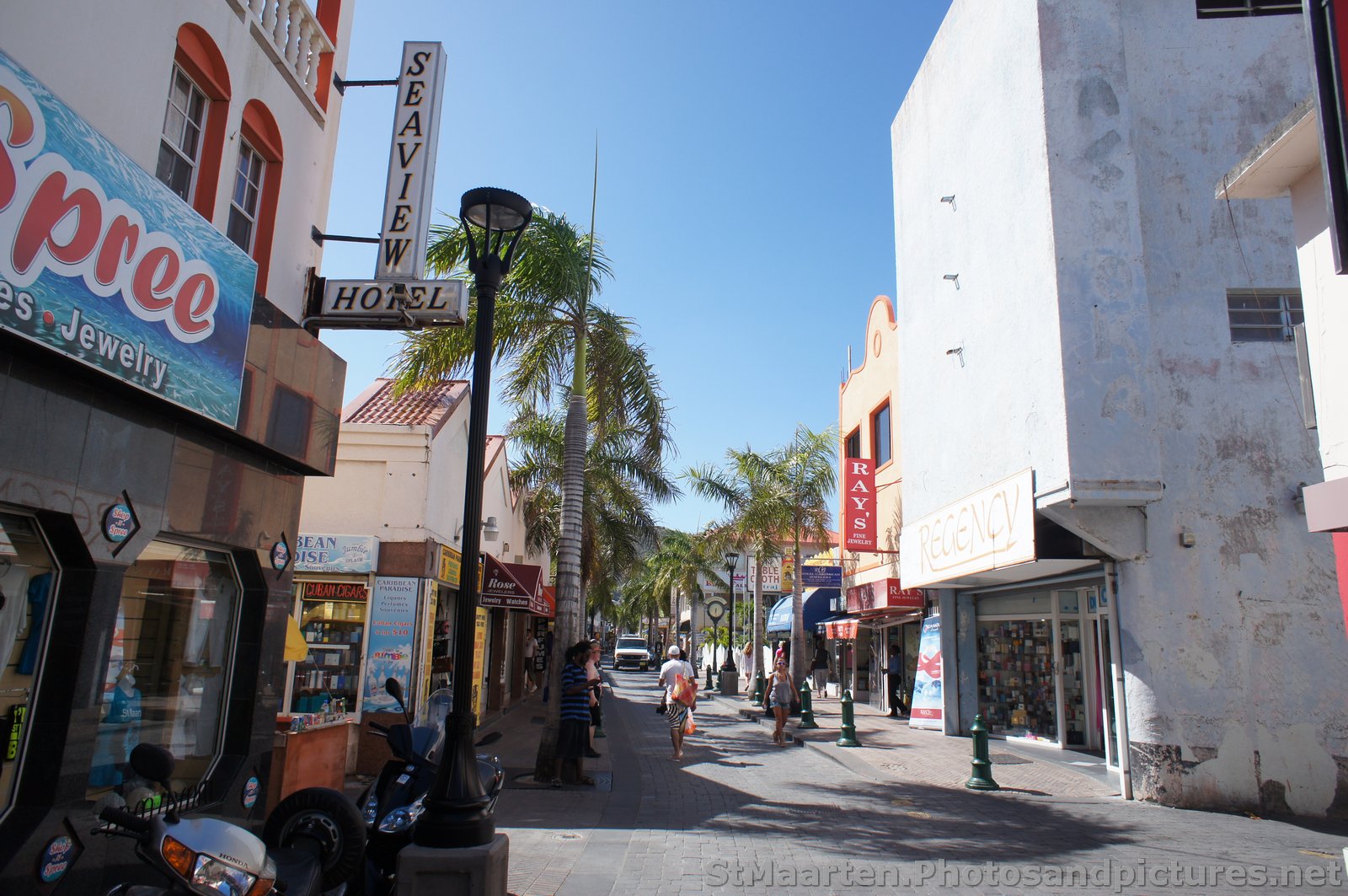 Seaview Hotel Philipsburg St Maarten.jpg
